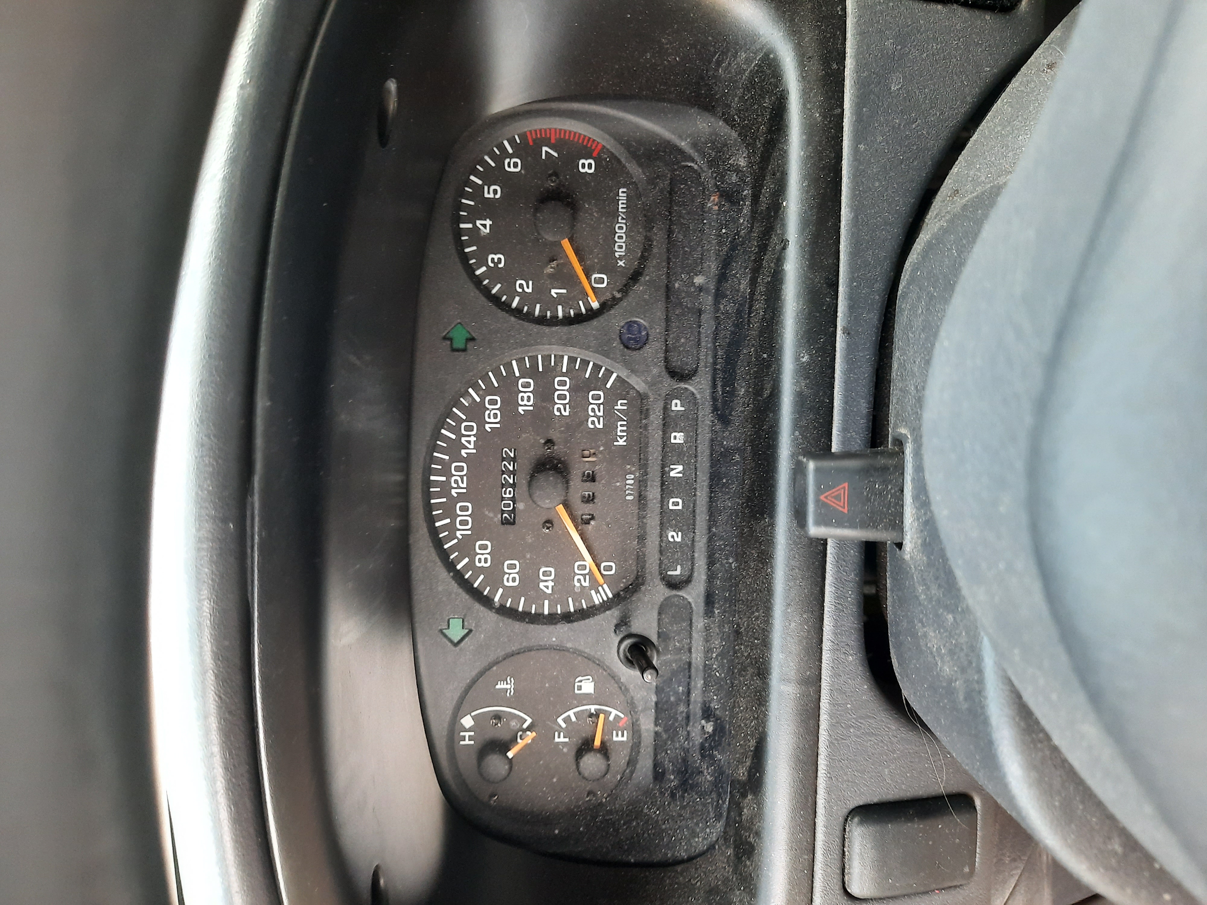 Daihatsu granmove automaat./BOUWJAAR 2000 - Afbeelding 2