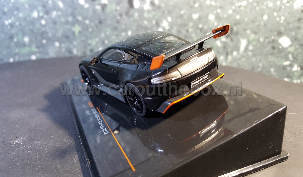 Aston Martin Vantage GT 12 zwart 1:43 Ixo - Afbeelding 3