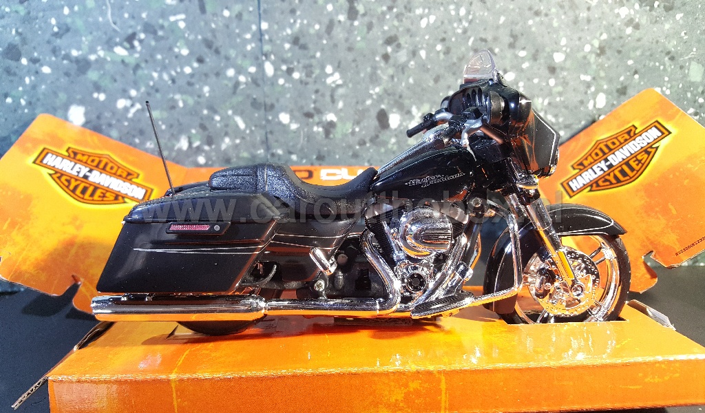 Harley Davidson Street Glide zwart 1:12 Maisto - nr. 1