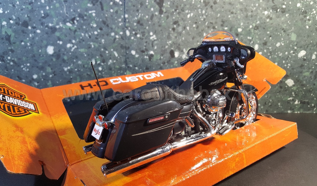 Harley Davidson Street Glide zwart 1:12 Maisto - Afbeelding 3