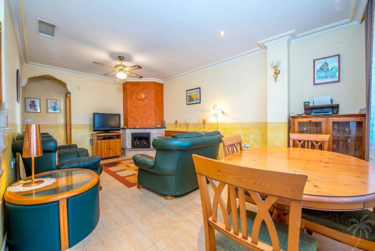 Uw Bungalow in PUNTA PRIMA met balkon en terrassen en garage bij mooi zwembad - Afbeelding 8