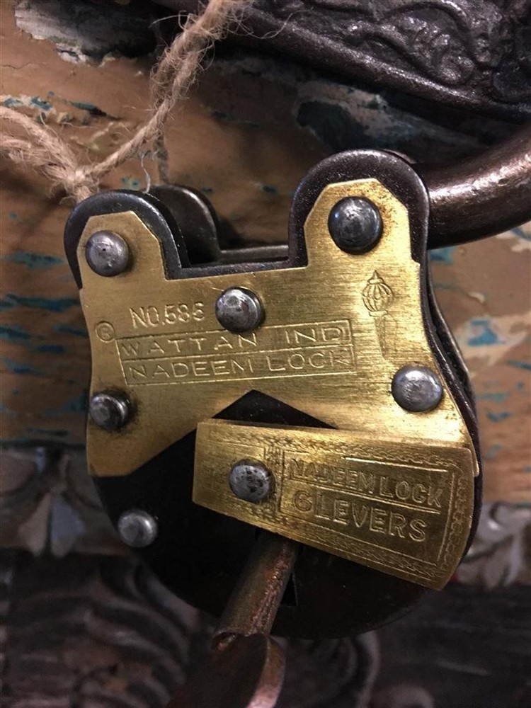 Antiek hangslot - ''Nadeem 6'' zwart. messing-ijzer - Afbeelding 8