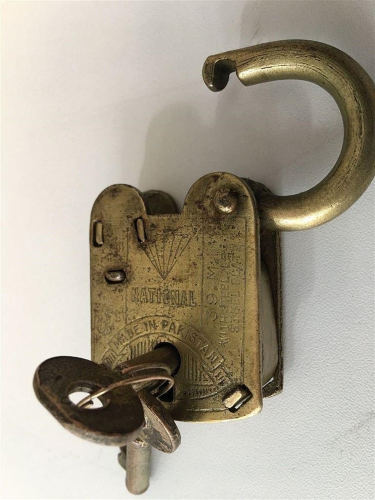 Antiek hangslot - ''National' 39MM, messing. - nr. 1