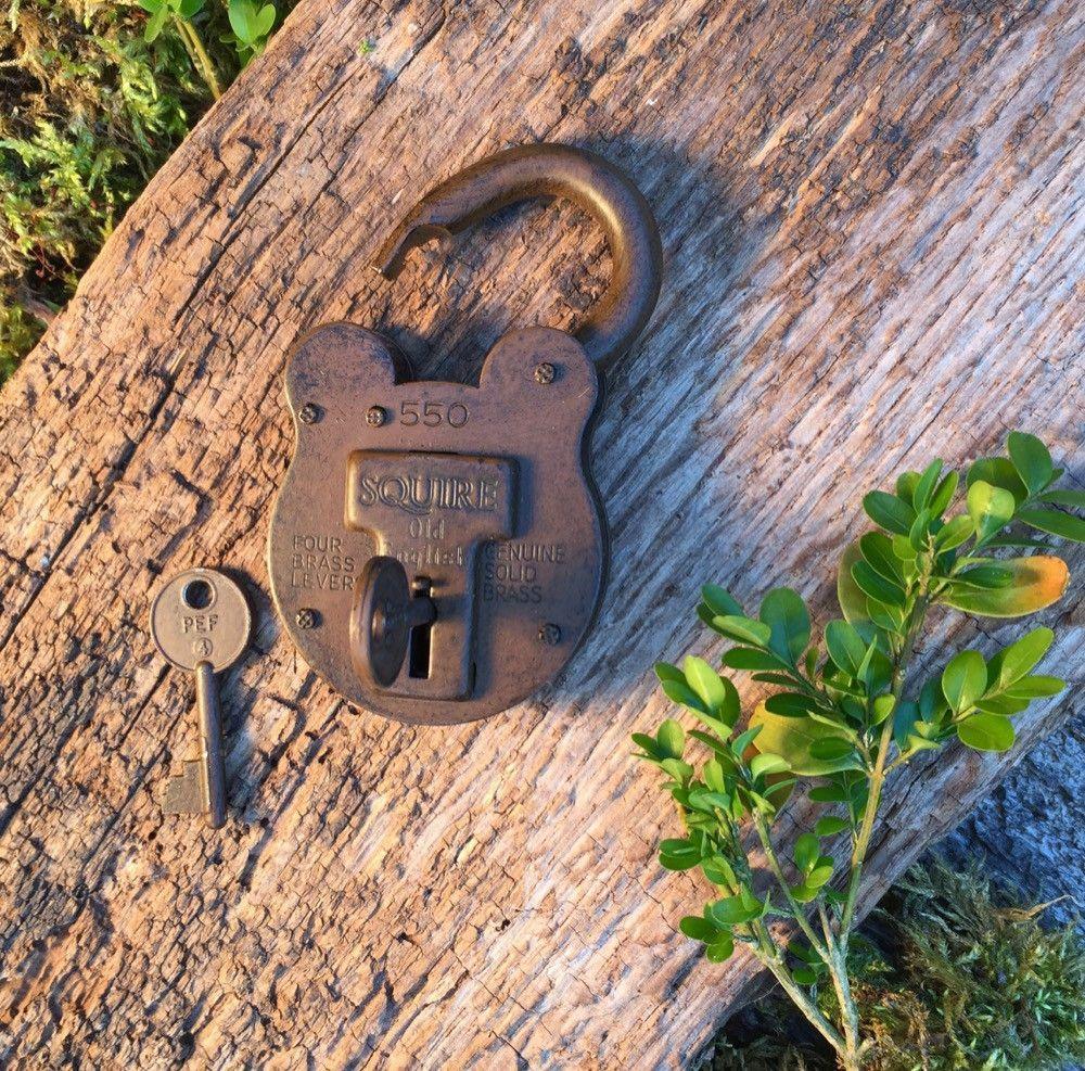 Antiek ijzeren kasteel hangslot + sleutels - Afbeelding 3