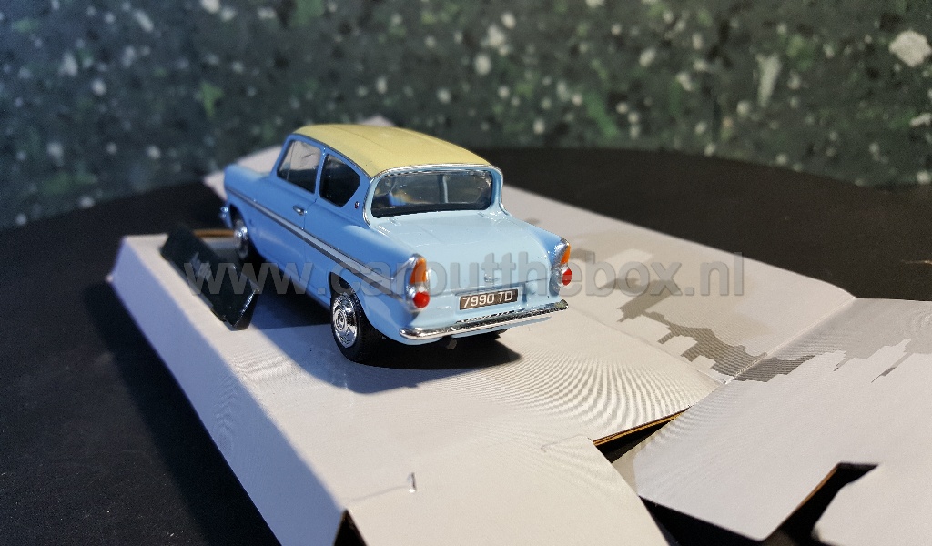 Ford Anglia blauw HARRY POTTER 1:43 Cararama - Afbeelding 3