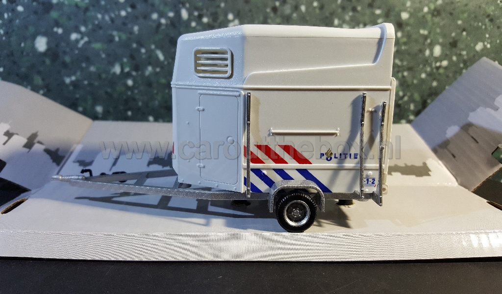 Paarden trailer POLITIE 1:43 Cararama - nr. 1
