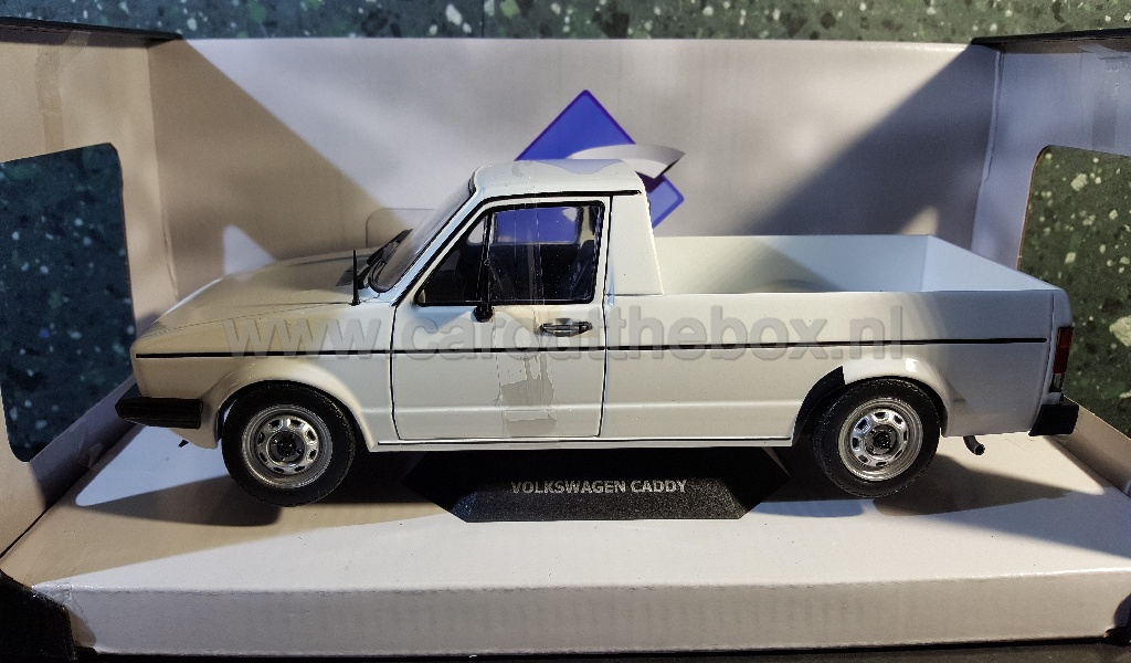 Volkswagen Caddy pick-up wit 1:18 Solido - nr. 1
