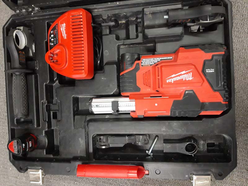 Milwaukee stofzuiger Type M12DE - Afbeelding 2