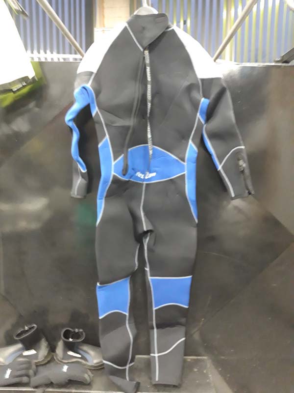 Wet suite Pegaso maat XL 5 mm dik als nieuw - Afbeelding 2