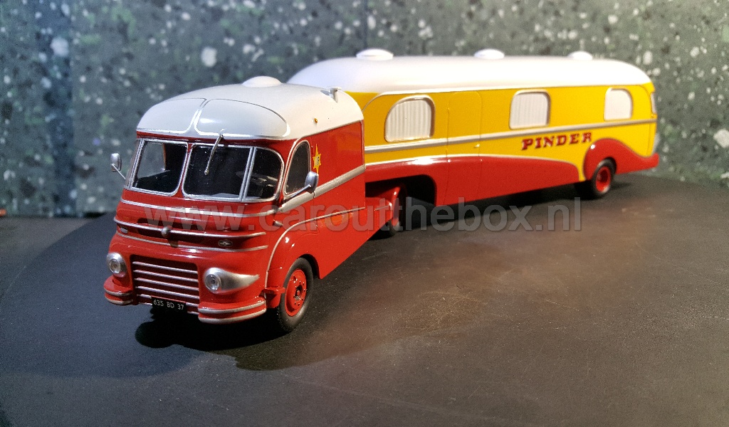 Ford F798 & house trailer CIRCUS PINDER 1:43 Atlas - Afbeelding 3