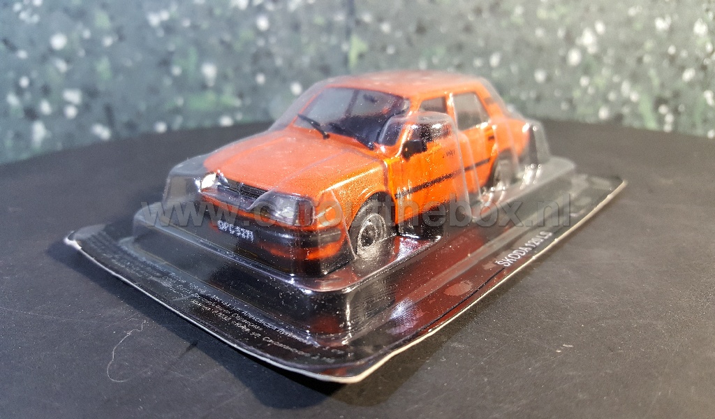 Skoda 120 LS oranje 1:43 Atlas - Afbeelding 3