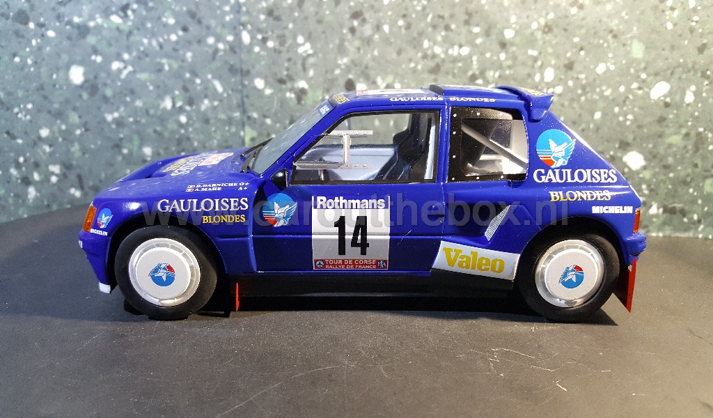 Peugeot 205 T16 #14 1:18 Triple9 - nr. 1