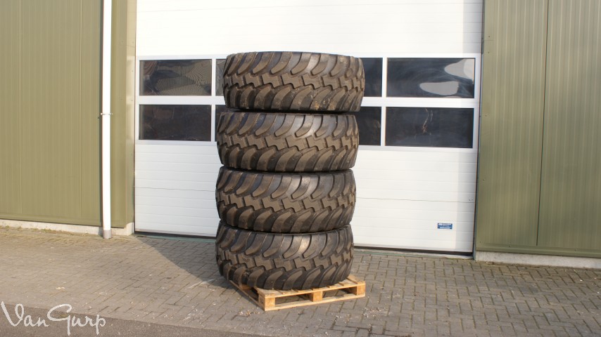DIV141812 diversen Wielen 600 65R23 van-gurp.nl Wijhe - nr. 1