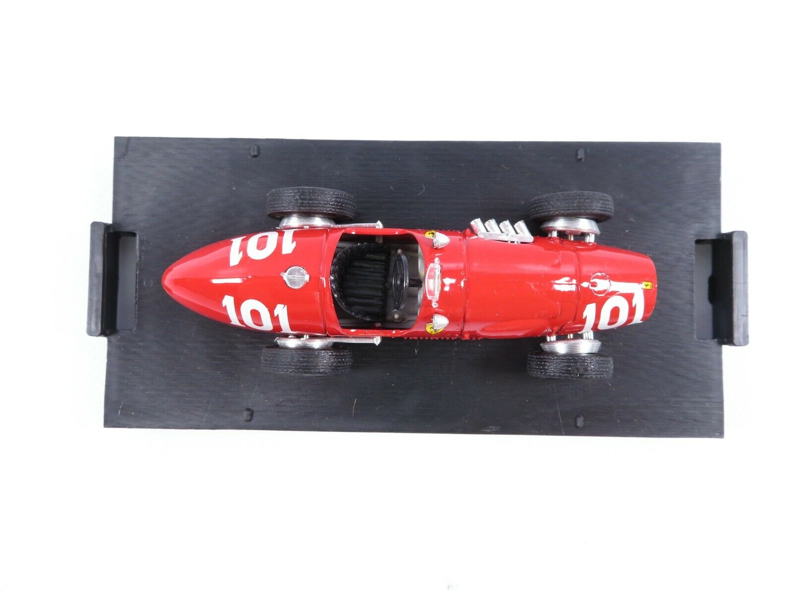 1:43 Brumm S039 Ferrari 500 F2 GP Germania 1952 #101 Alberto Ascari - Afbeelding 3