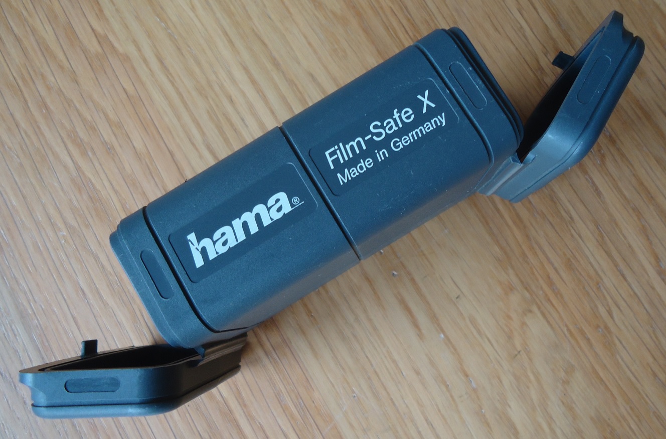 Te koop een Film-Safe X van Hama voor vier fotorolletjes. - Afbeelding 6