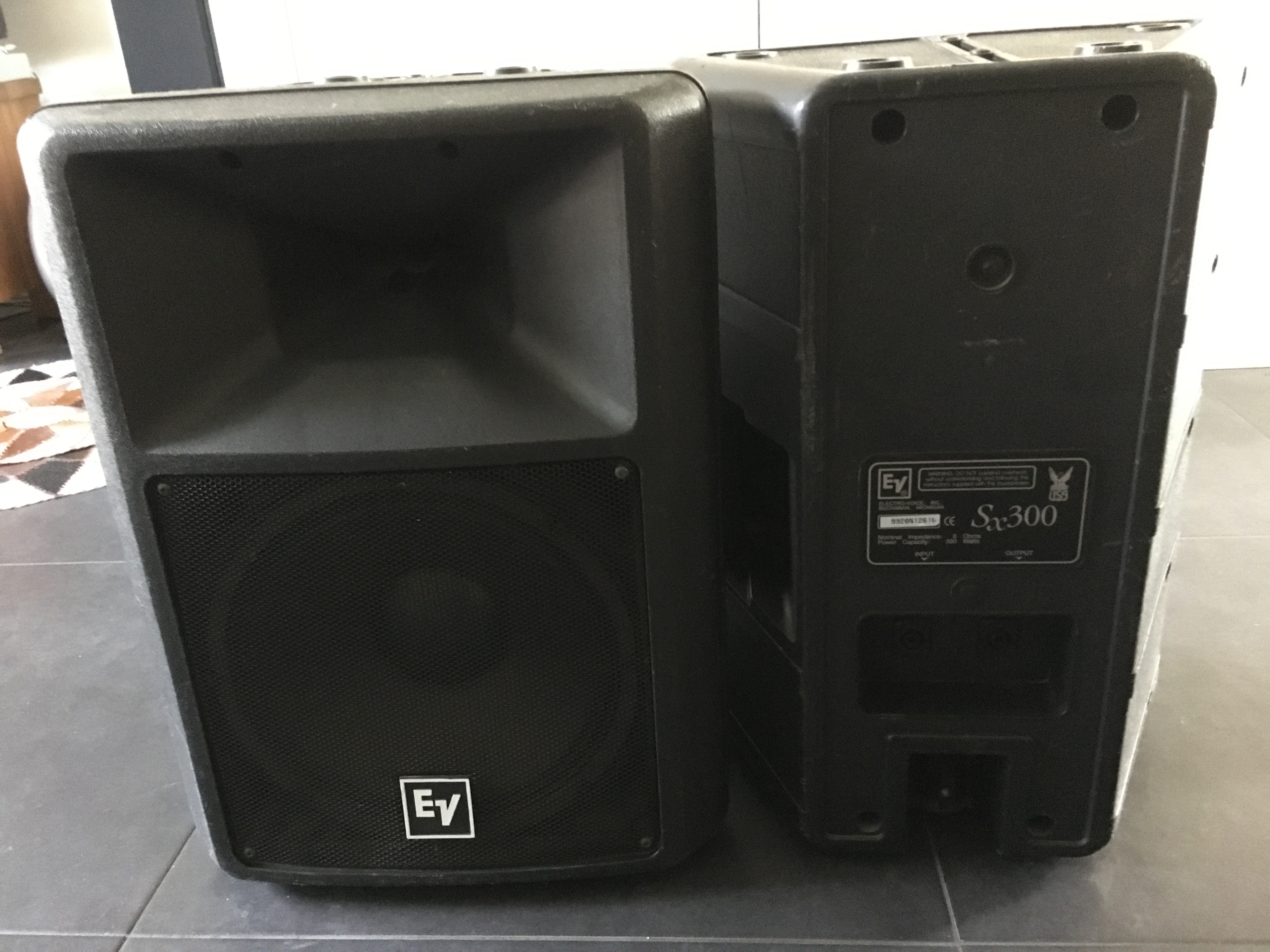 Speakers (set) Electro-Voice EV-SX300 12" Passive Speakers - Afbeelding 2