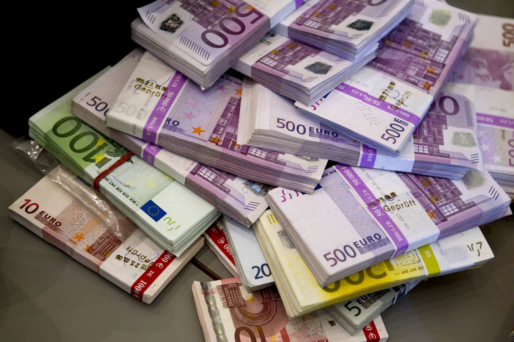 Bestel vals eurobiljetten van hoge kwaliteit online en koop onopgemerkt - nr. 1