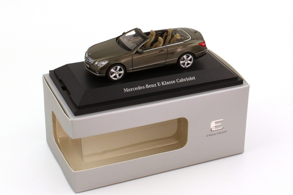 1:43 Schuco Mercedes E Cabrio A207 2010 stannitgrau-metallic - Afbeelding 5