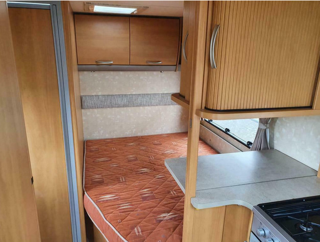 Swift Charisma 470/2 in.abs.nw.st. ZEER COMPLEET UITGERUST - Afbeelding 8