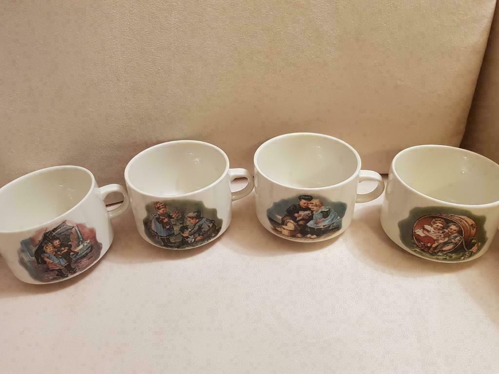 Set van 4 Villeroy & Boch -Ot en Sien soepbekers artnr :1047