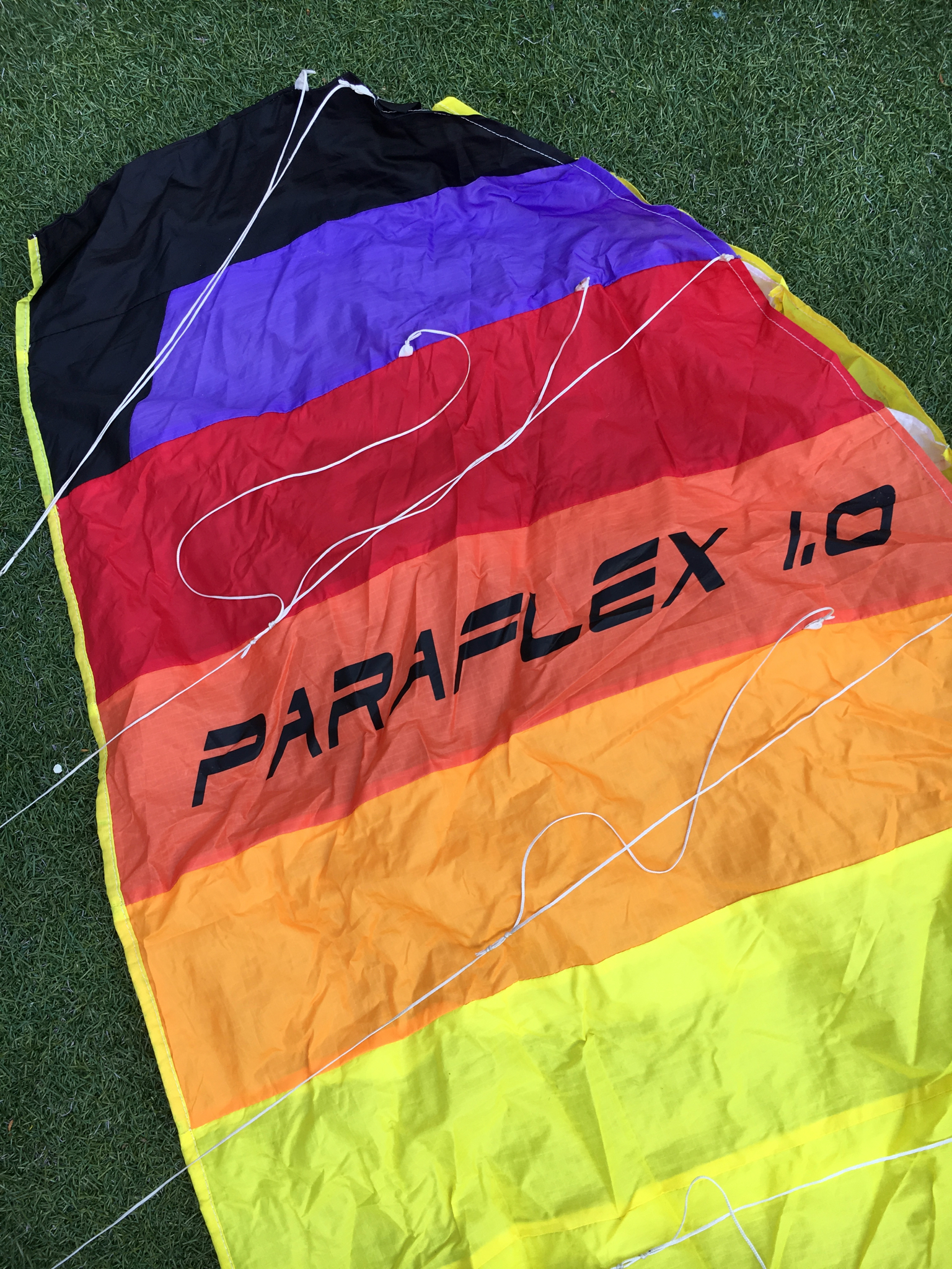 *** Vliegermatras Paraflex 1.0 *** incl bar en lijnen Deze is is echt als NIEUW - nr. 1